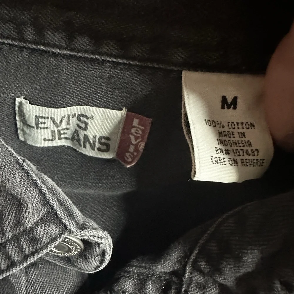 Lot of 2 Vintage Y2K Levis Denim Shirts Mens Medium Black Green Metal Button